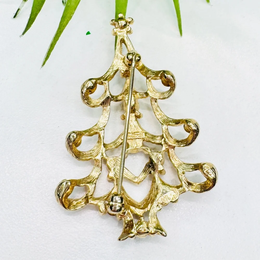 Vintage 80s Monet Openwork Multicolor Rhinestone Gold Tone Christmas Tree Brooch